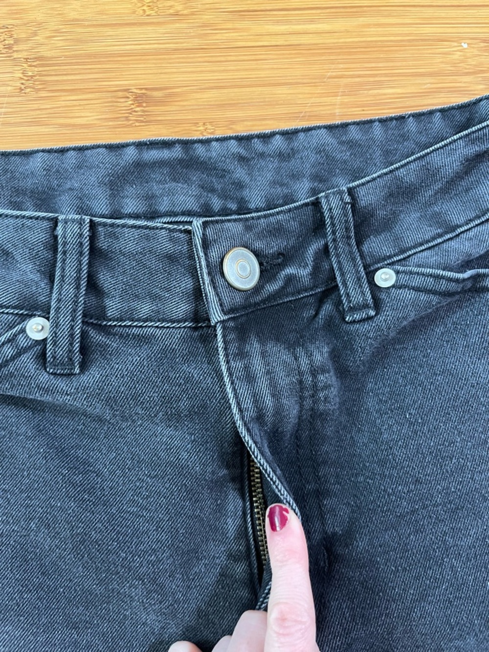 No Boundaries Paint Splatter Charcoal Denim Carpenter Straight Leg Jeans - Picture 5 of 12